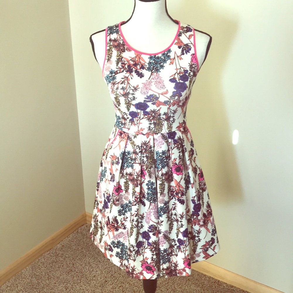 [Everly] Floral Nordstrom Dress Pockets Size Small